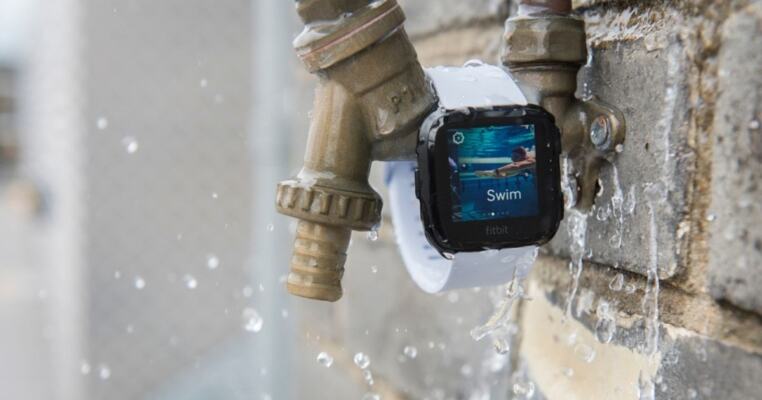 Smartwatch diving - fitbit versa