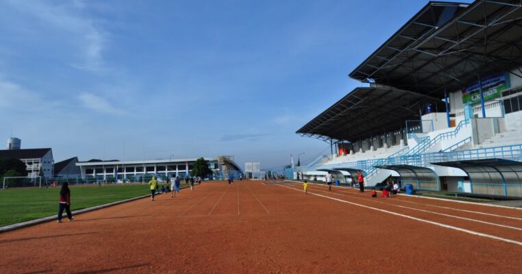 Tempat Lari di Bandung - Stadion UPI