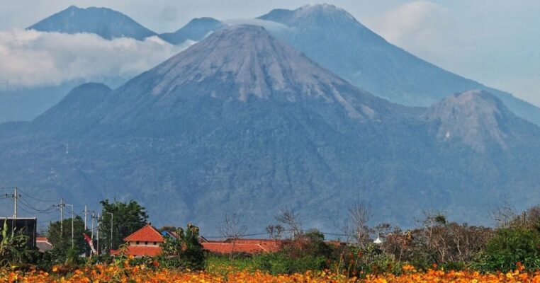 Gunung Tertinggi di Pulau Jawa - Welirang