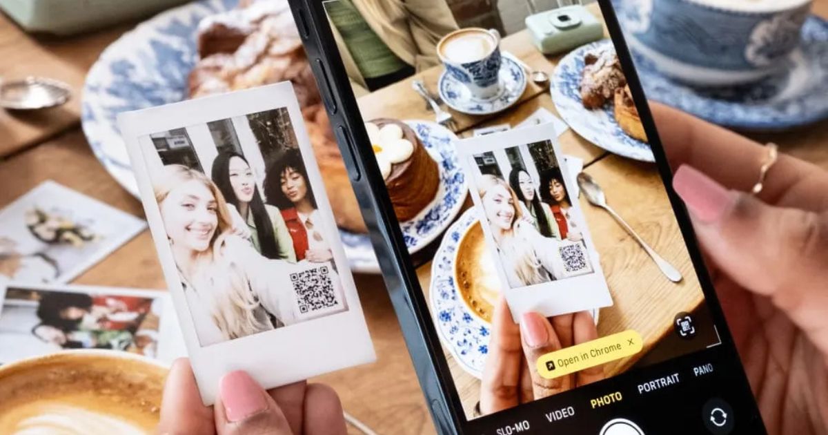 Fitur Audio dengan QR Code Instax Mini LiPlay