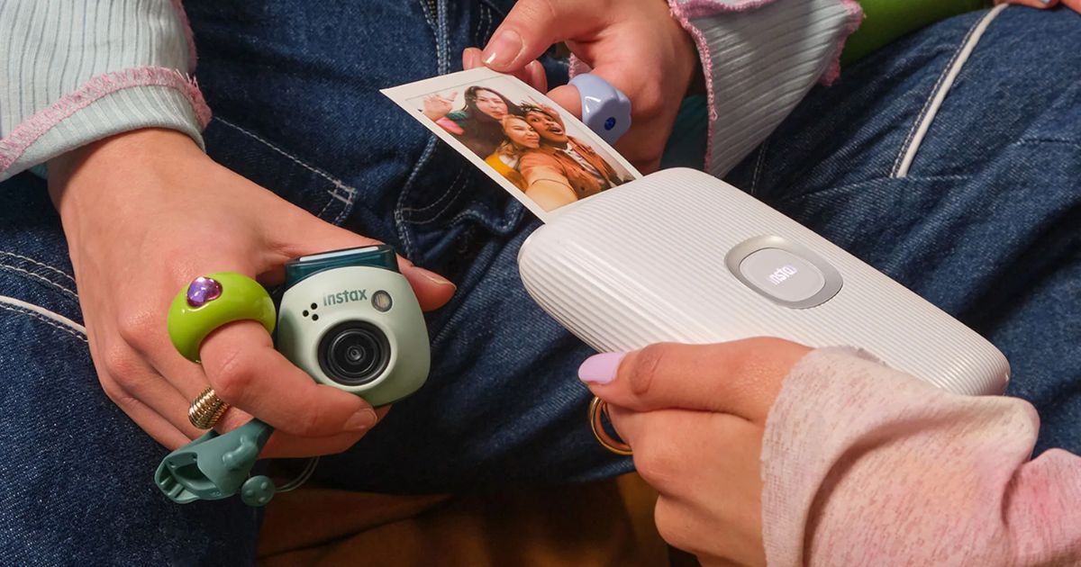 Harga Instax Pal