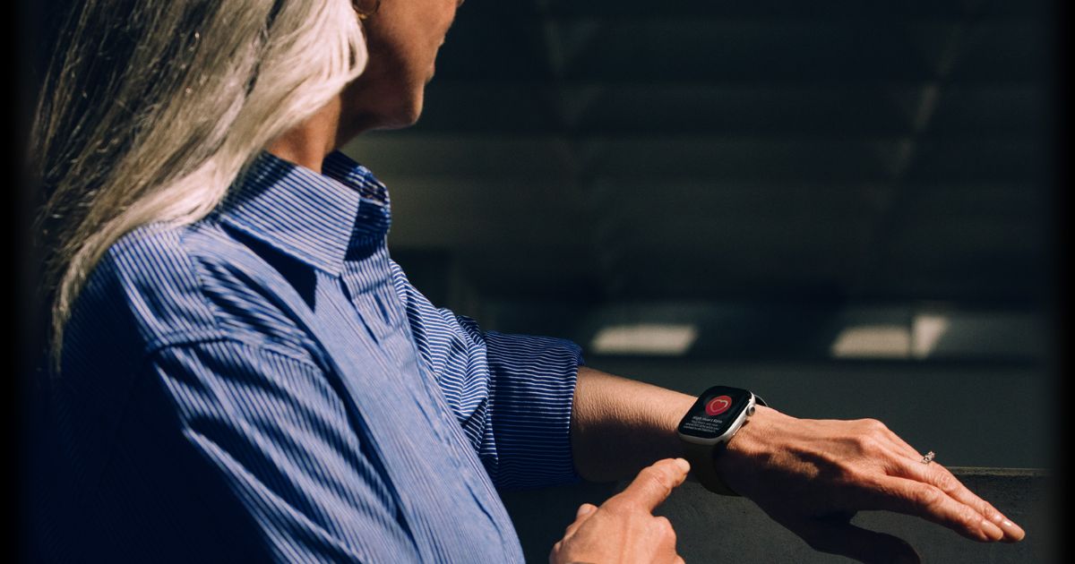 Layar Apple Watch Series 11 vs 10