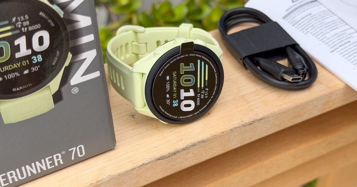 Spesifikasi Garmin Forerunner 70 - Harga